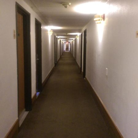 Days Inn & Suites By Wyndham Caseyville Eksteriør bilde