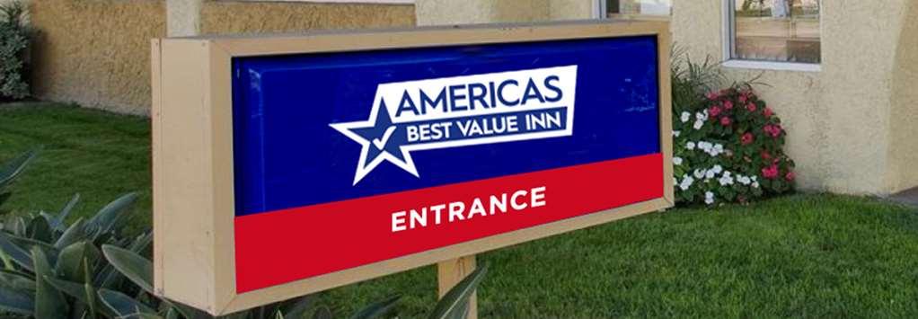 Days Inn & Suites By Wyndham Caseyville Eksteriør bilde